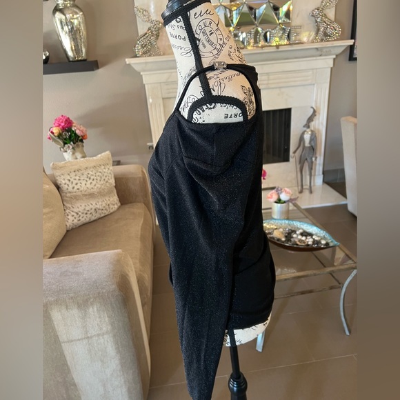 🆕 DKNY Black shimmery Top - Picture 11 of 14